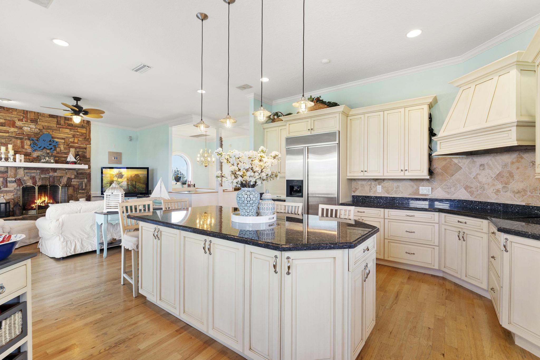 1334 Southeast MacArthur Boulevard Stuart, FL 34996 - Photo 15 of 71 _A730160