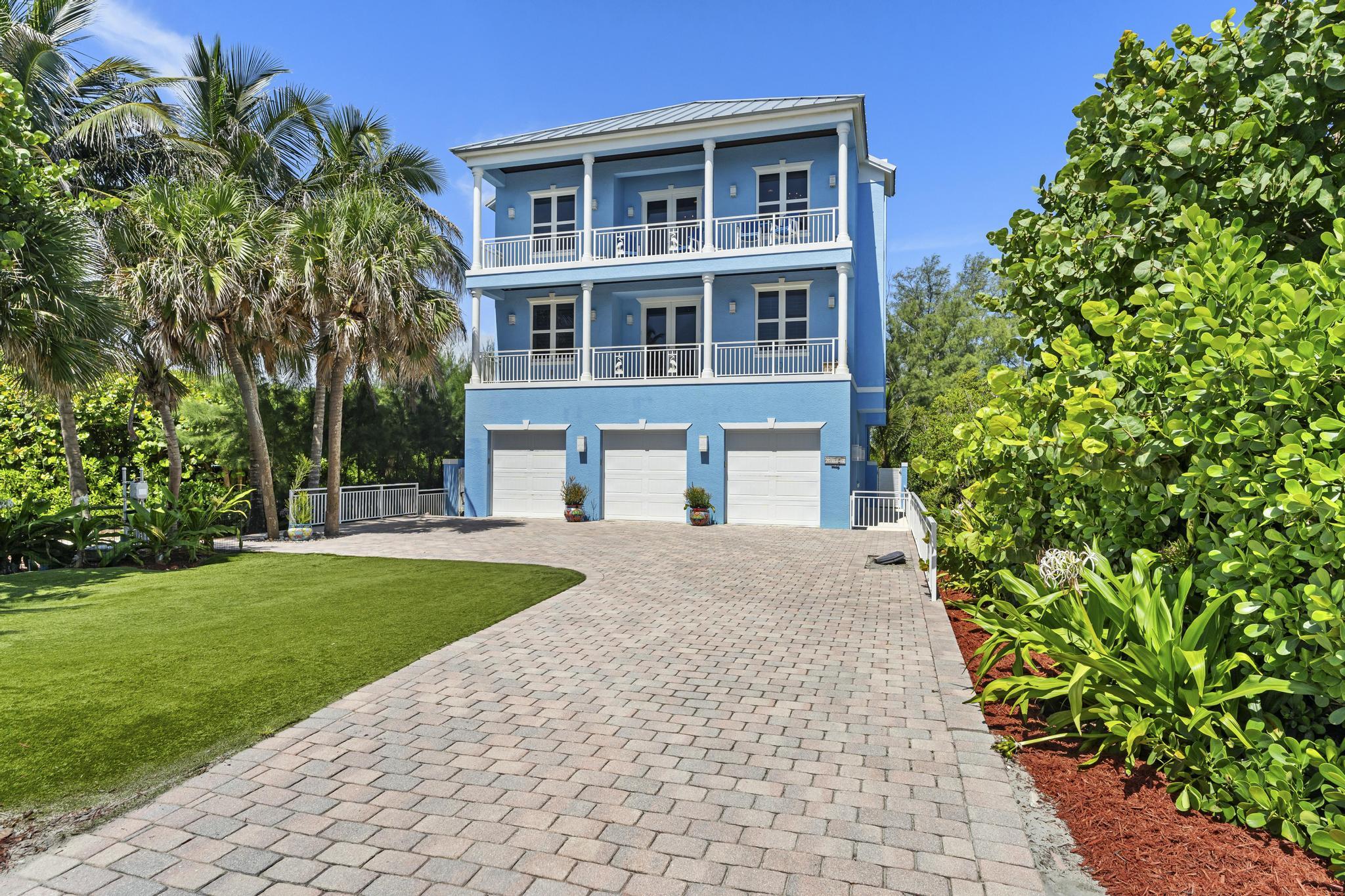 1334 Southeast MacArthur Boulevard Stuart, FL 34996 - Photo 2 of 71 _A739962