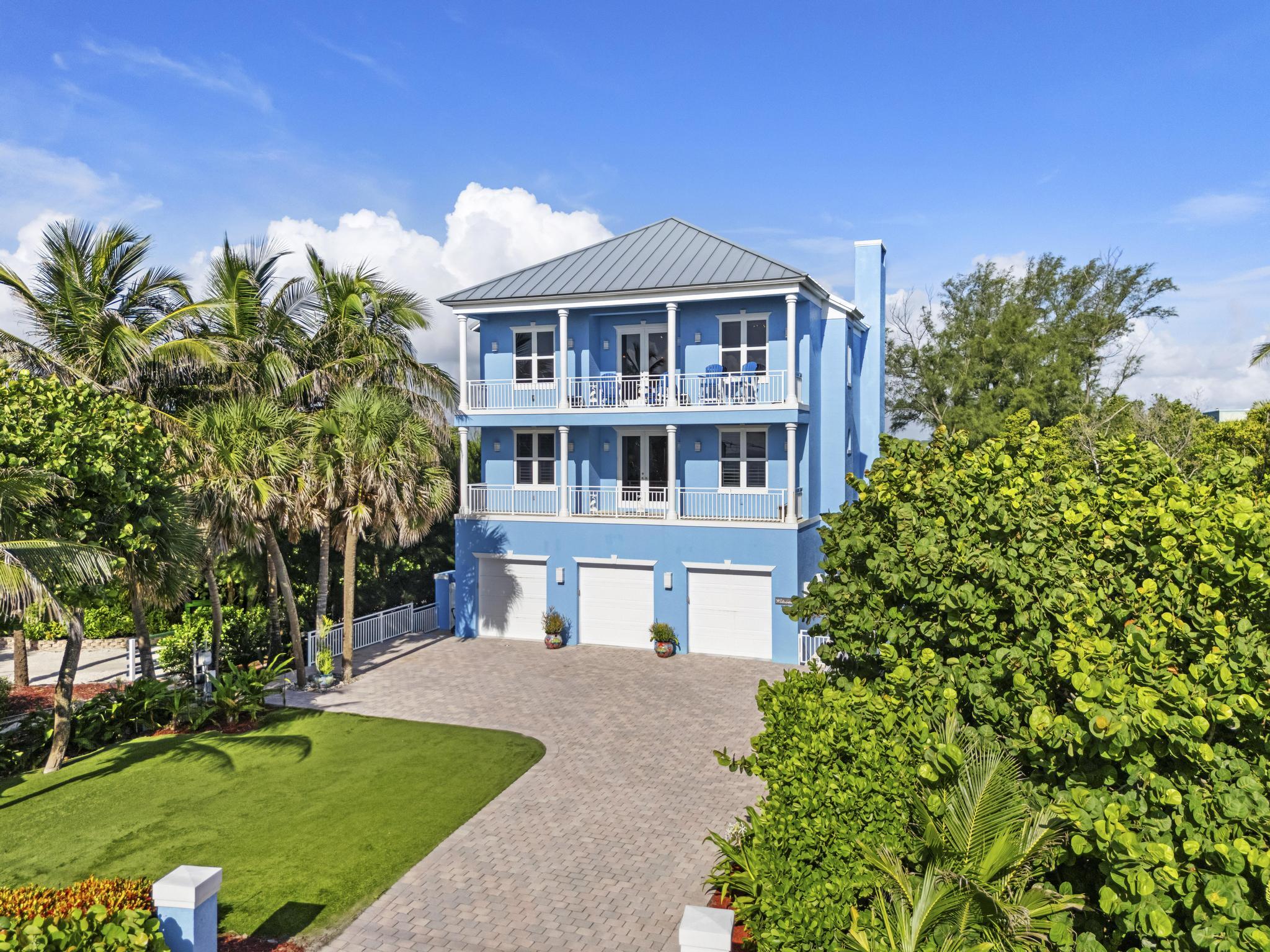 1334 Southeast MacArthur Boulevard Stuart, FL 34996 - Photo 61 of 71 DJI_20250718092000_0056_D