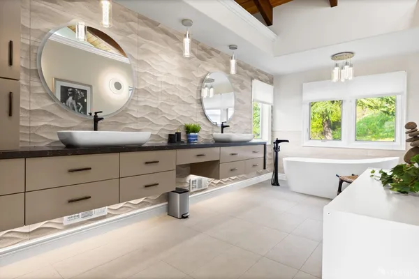 $3,590,000 | 1125 Bollinger Canyon Road, Moraga, CA 94556