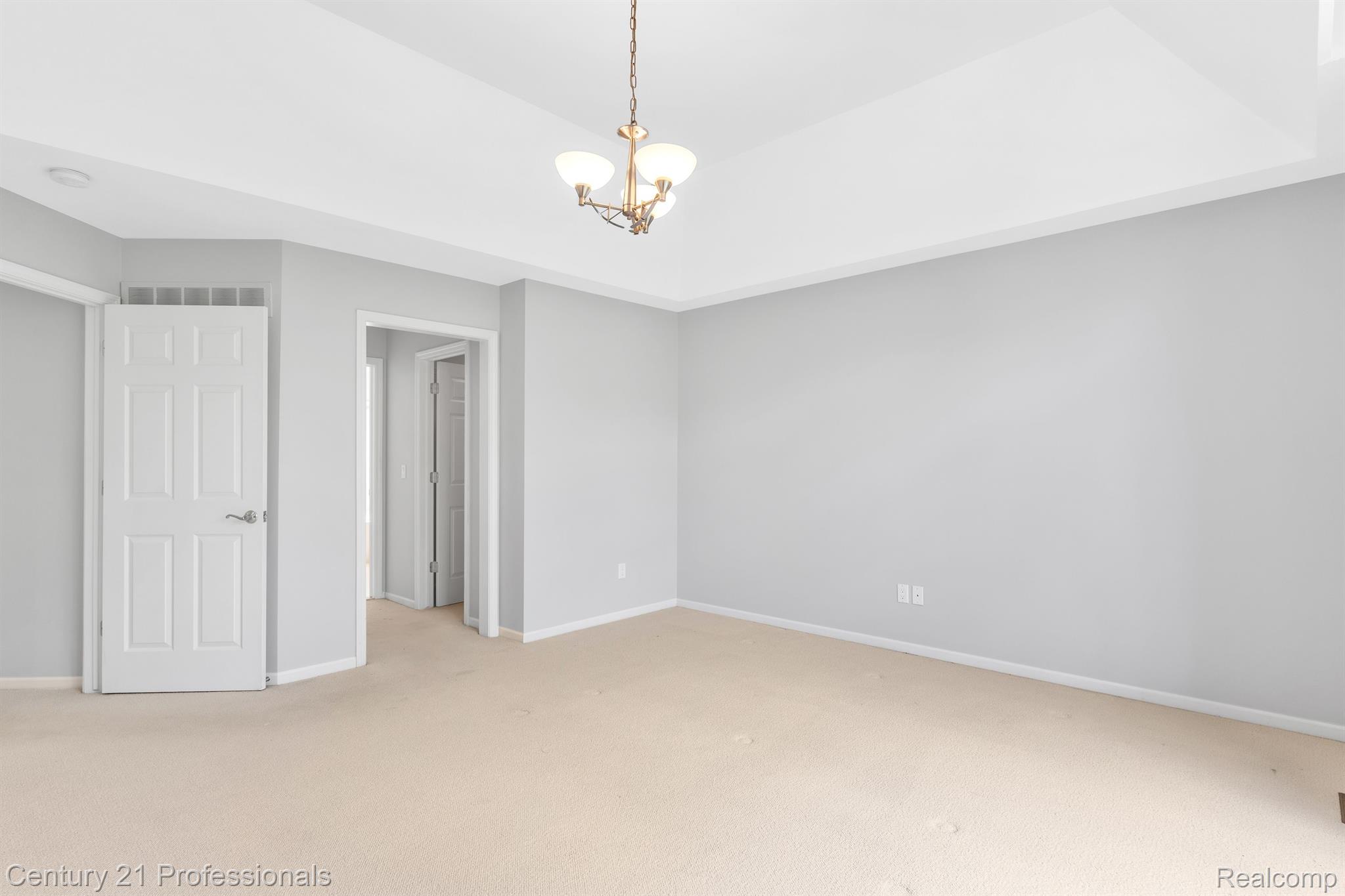 1691 Spring Creek Drive Rochester, MI 48306 - Photo 42 of 78