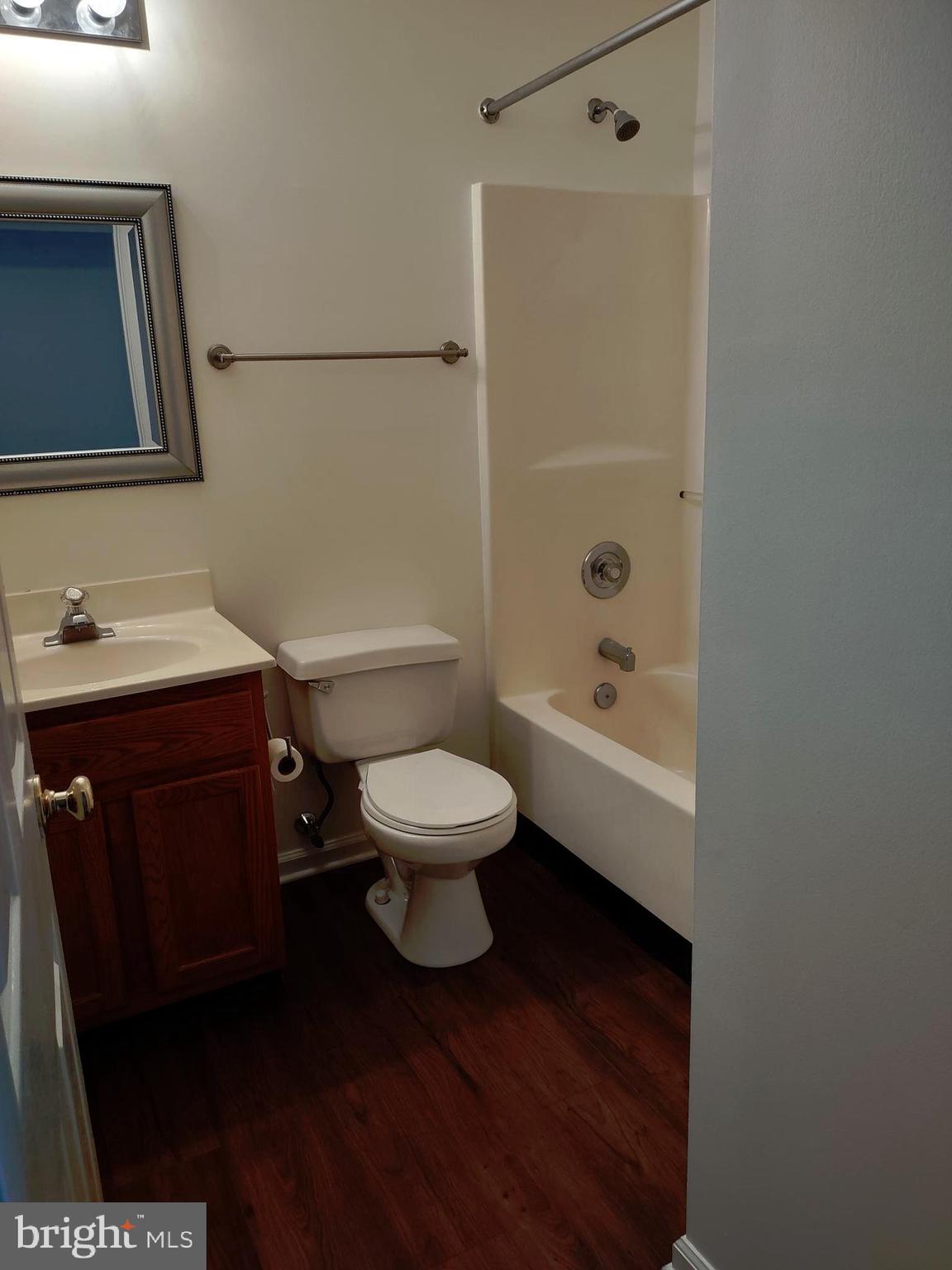 34 Chartwell Court Perryville, MD 21903 - Photo 29 of 33 Hall Bathroom