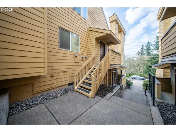 $239,000 | 1611 Northeast 113th Street, Unit 322, Vancouver, WA 98686