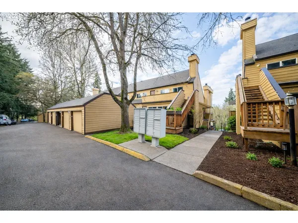 $239,000 | 1611 Northeast 113th Street, Unit 322, Vancouver, WA 98686