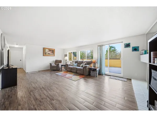 $239,000 | 1611 Northeast 113th Street, Unit 322, Vancouver, WA 98686