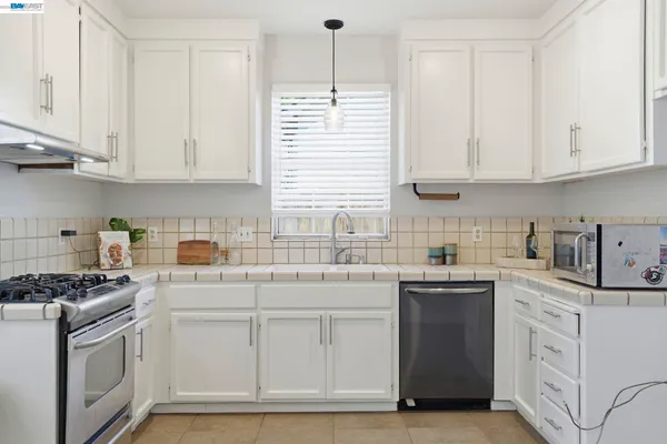 $569,000 | 761 Heritage Place, Tracy, CA 95377