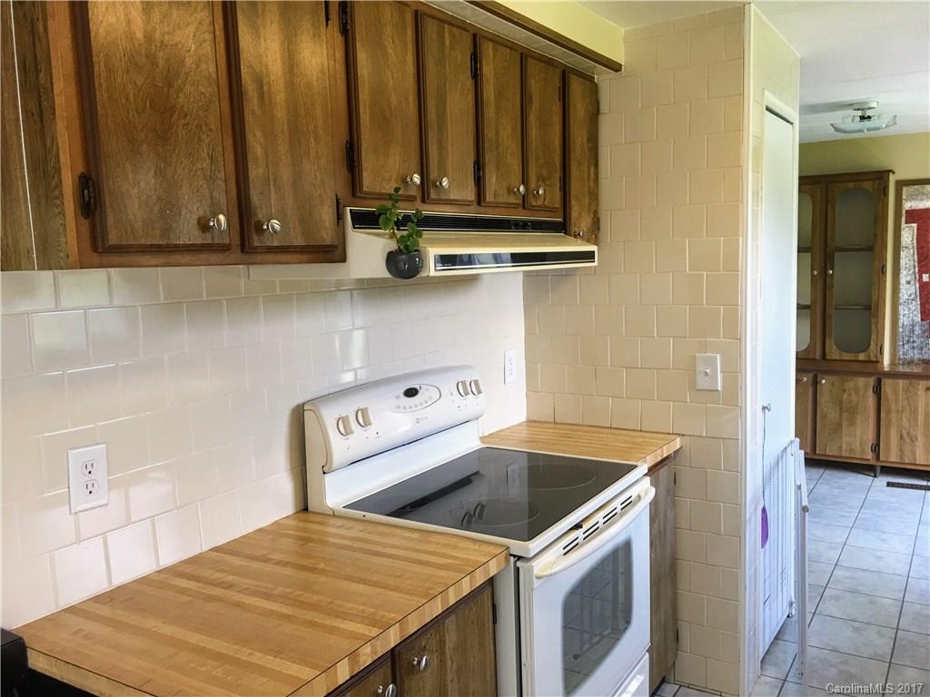 180 Hoopers Creek Road Fletcher, NC 28732 - Photo 7 of 24