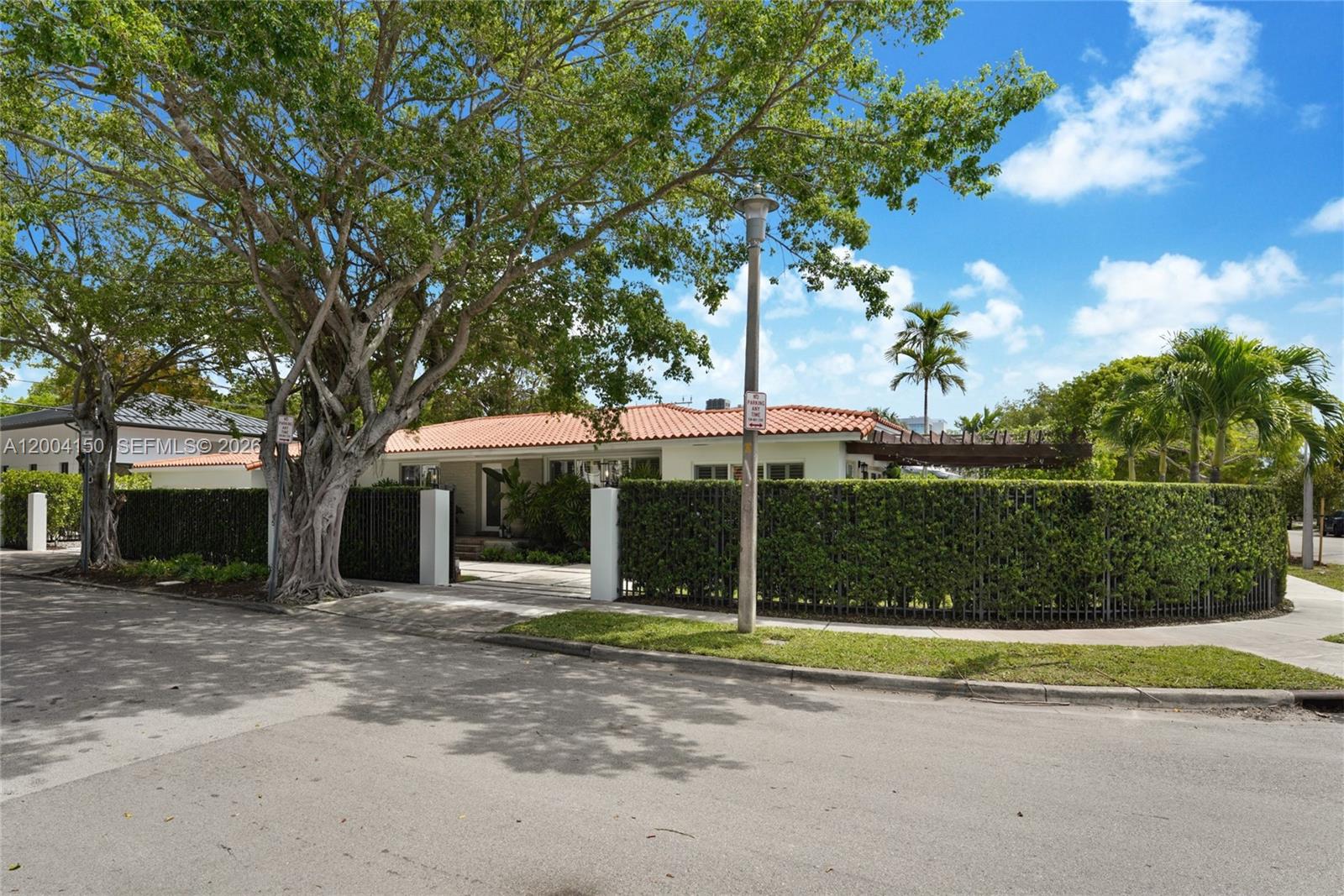 2225 Southwest 19th Avenue Miami, FL 33145 - Photo 4 of 32