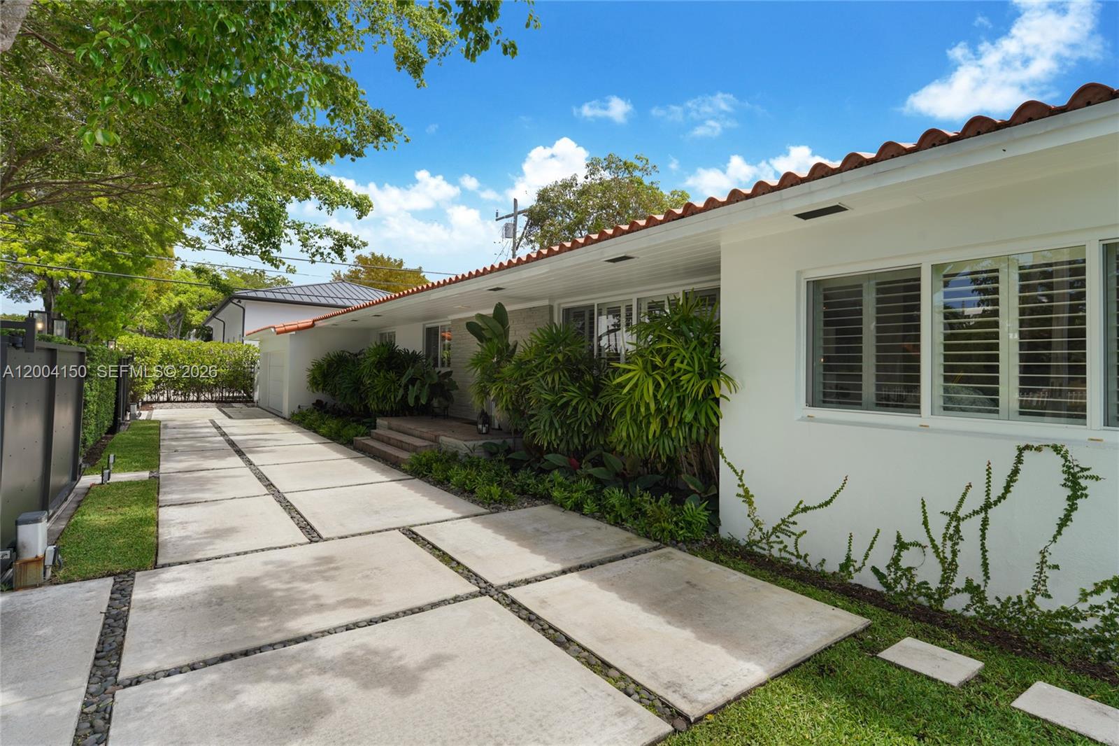 2225 Southwest 19th Avenue Miami, FL 33145 - Photo 5 of 32
