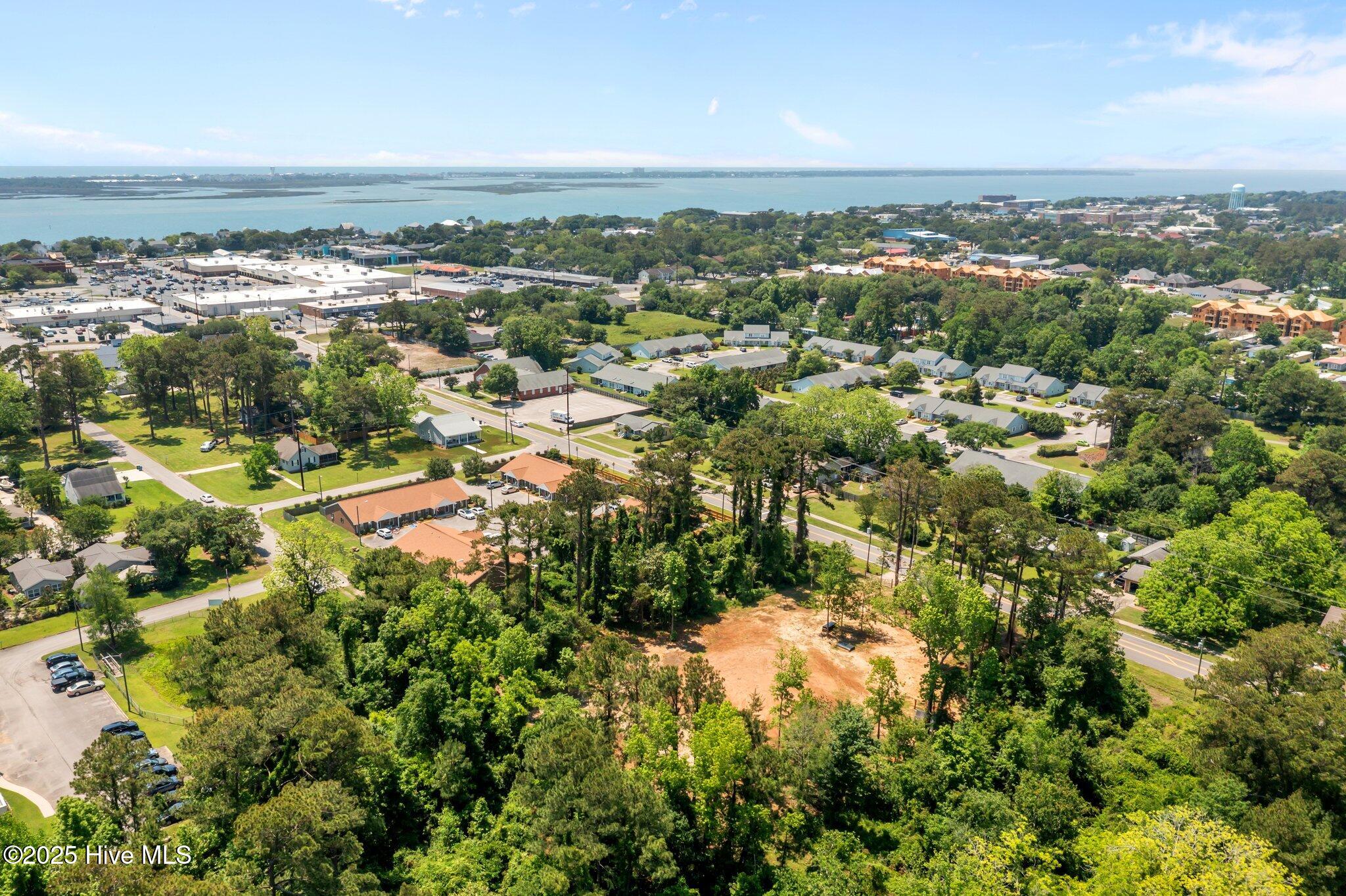 306 Barbour Road Morehead City, NC 28557 - Photo 13 of 16 10-web-or-mls-DJI_0124