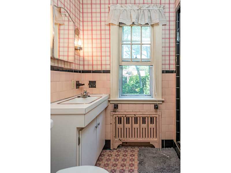 200 Woodland Road Woonsocket, RI 02895 - Photo 15 of 25 Master Bath/Spa.
