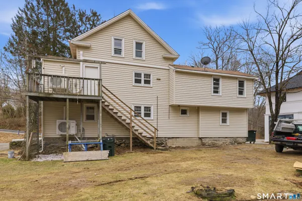 $2,700 | 98 West Main Street, Chester, CT 06412