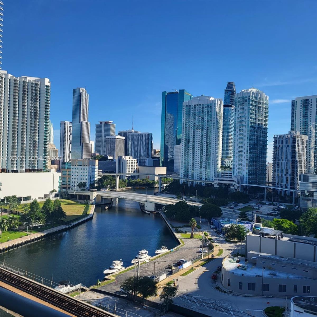 690 Southwest 1st Court, Unit 1722 Miami, FL 33130 - Photo 27 of 35 a view of a city with tall buildings