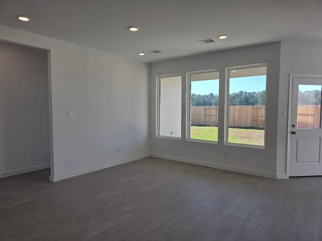 $1,990 | 1743 Magnolia Jade Court, Crosby, TX 77532