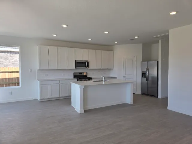 $1,990 | 1743 Magnolia Jade Court, Crosby, TX 77532