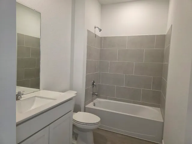 $1,990 | 1743 Magnolia Jade Court, Crosby, TX 77532