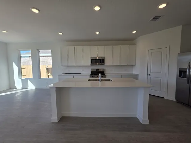 $1,990 | 1743 Magnolia Jade Court, Crosby, TX 77532