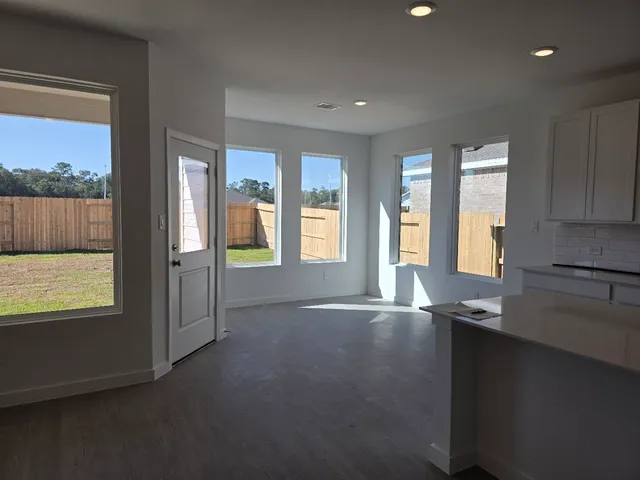 $1,990 | 1743 Magnolia Jade Court, Crosby, TX 77532