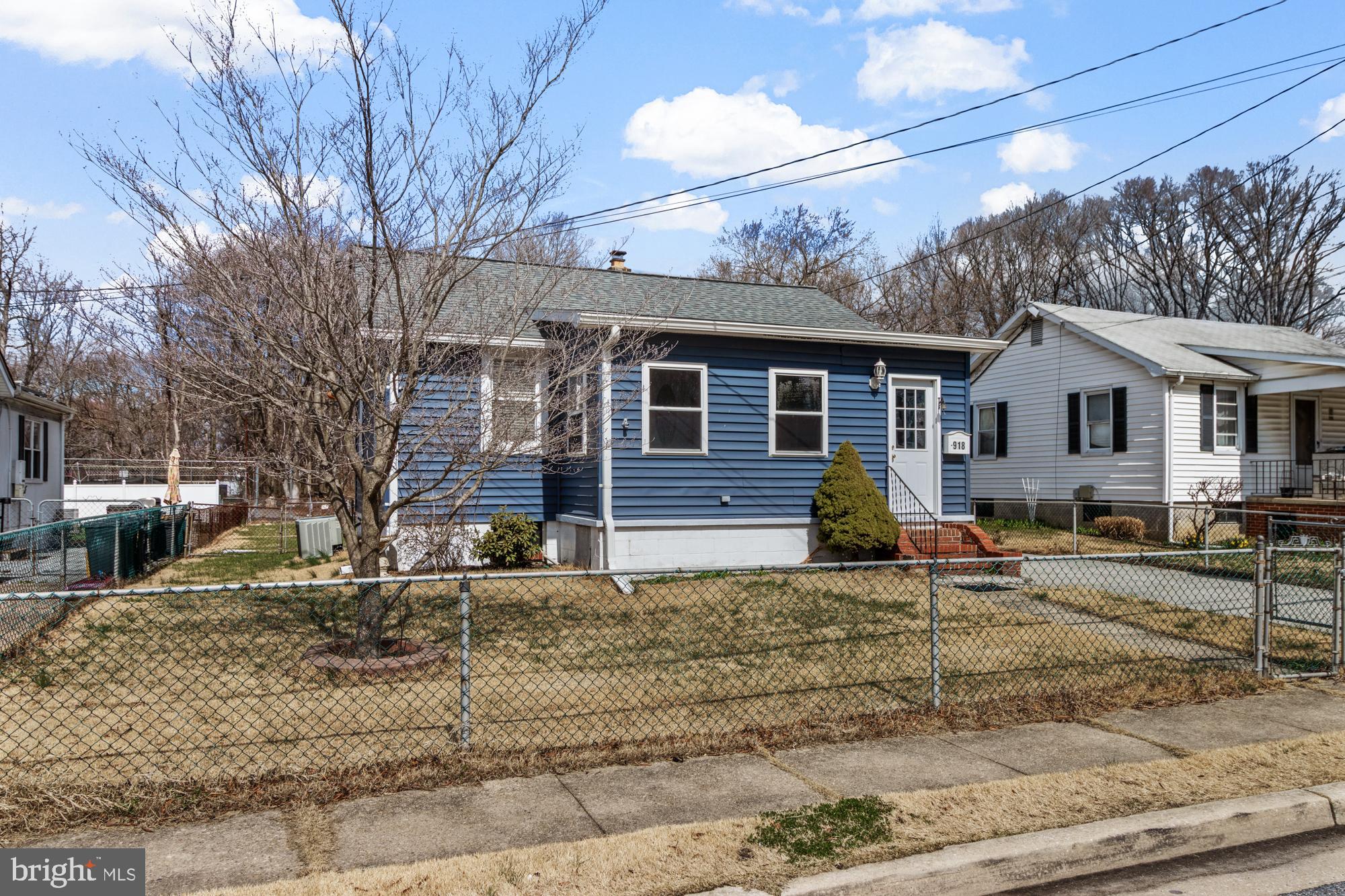 918 Renfrew Street Baltimore, MD 21221 - Photo 3 of 31 Gallery Image 3