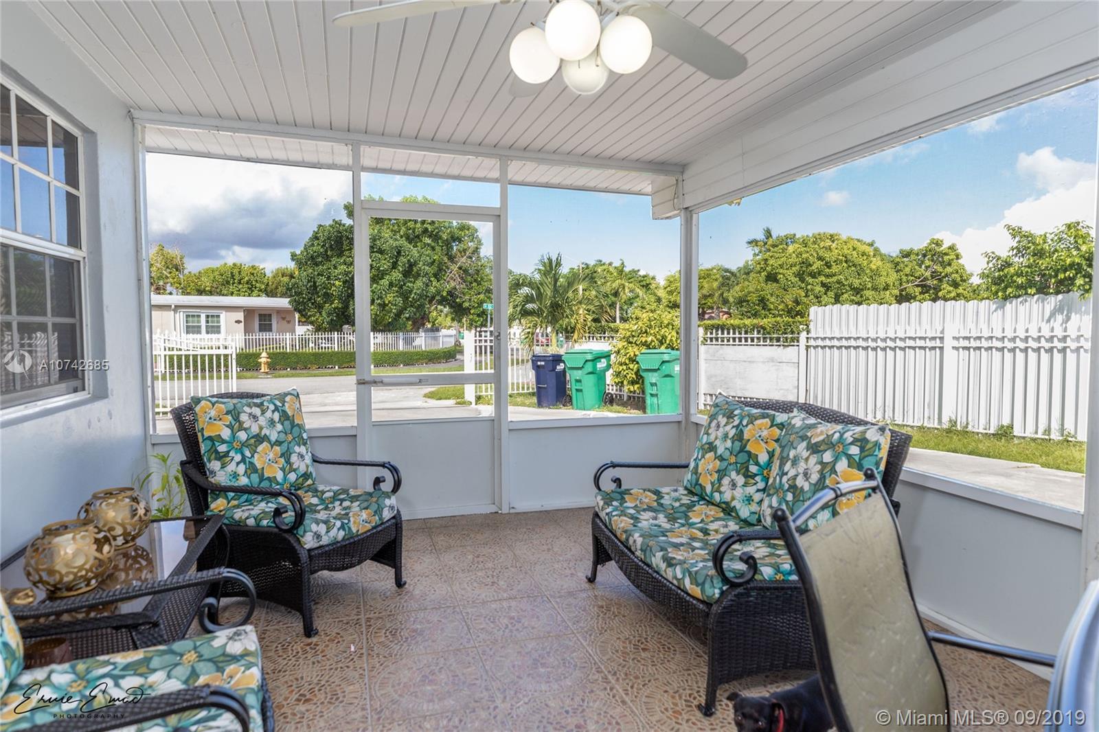 4375 Southwest 112th Court Miami, FL 33165 - Photo 13 of 30