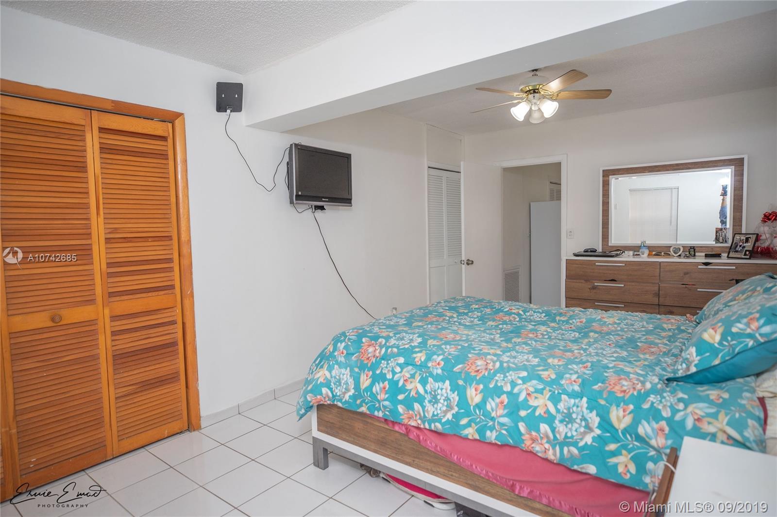 4375 Southwest 112th Court Miami, FL 33165 - Photo 23 of 30