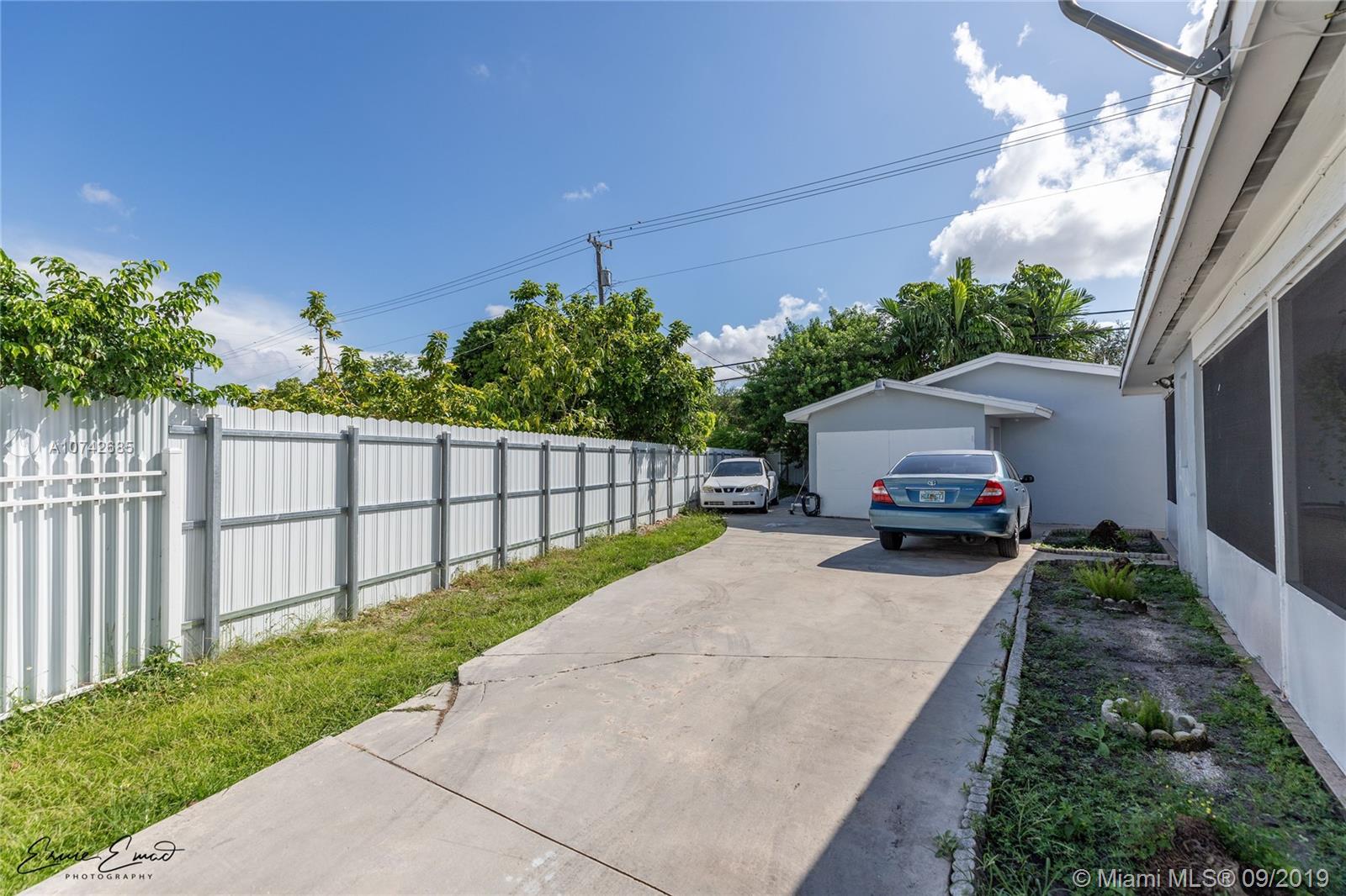 4375 Southwest 112th Court Miami, FL 33165 - Photo 28 of 30