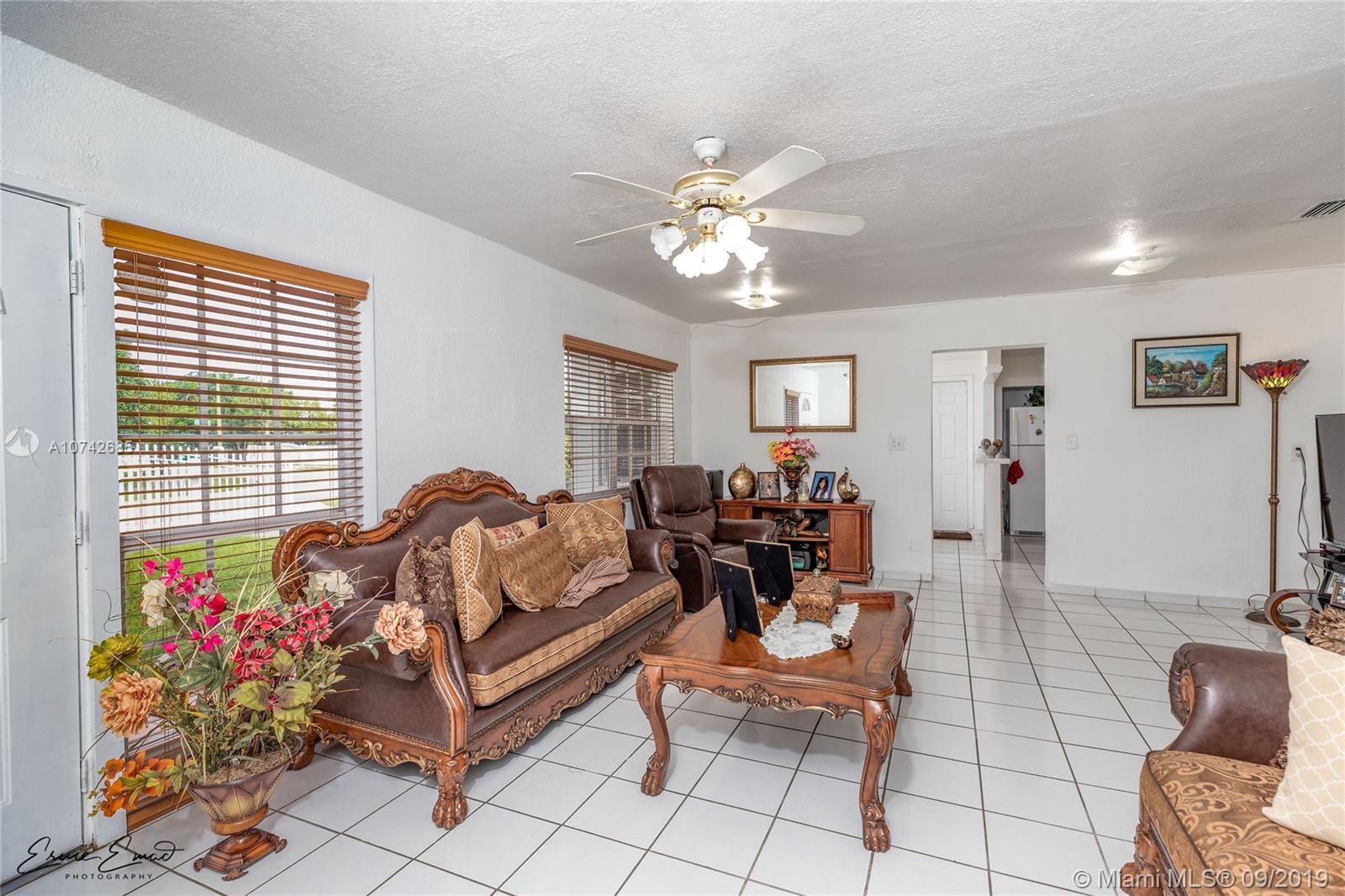 4375 Southwest 112th Court Miami, FL 33165 - Photo 7 of 30