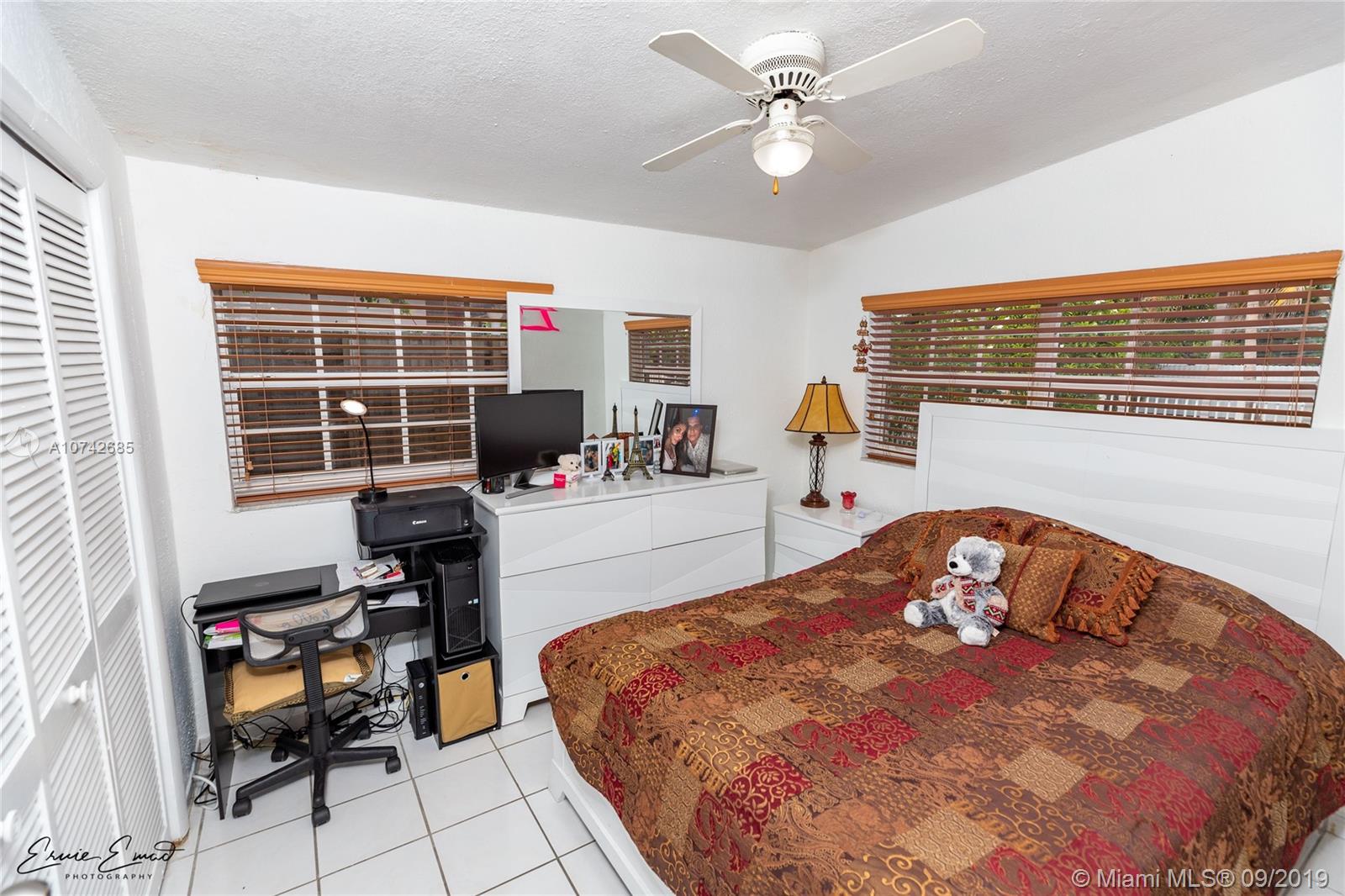 4375 Southwest 112th Court Miami, FL 33165 - Photo 8 of 30