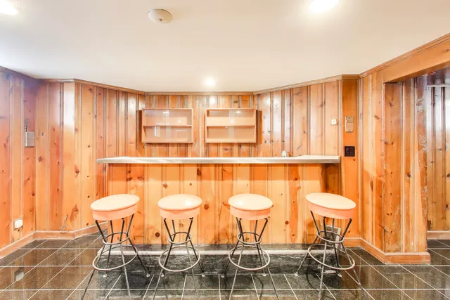 $699,000 | 6230 North Troy Street, Chicago, IL 60659