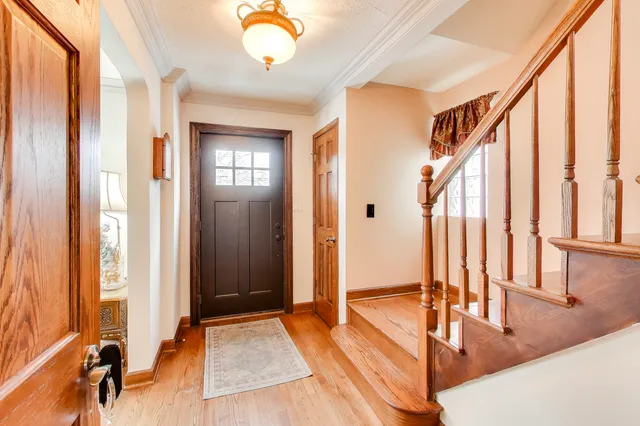 $699,000 | 6230 North Troy Street, Chicago, IL 60659