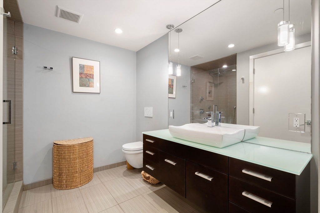 437 D Street, Unit 6C Boston, MA 02210 - Photo 16 of 25