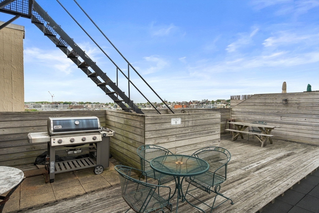 437 D Street, Unit 6C Boston, MA 02210 - Photo 24 of 25