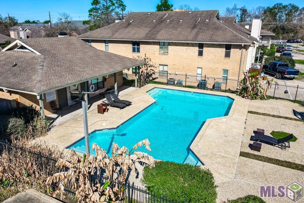 5110 Butter Creek Lane, Unit 5 Baton Rouge, LA 70809 - Photo 15 of 20 Relaxing and well kept pool area