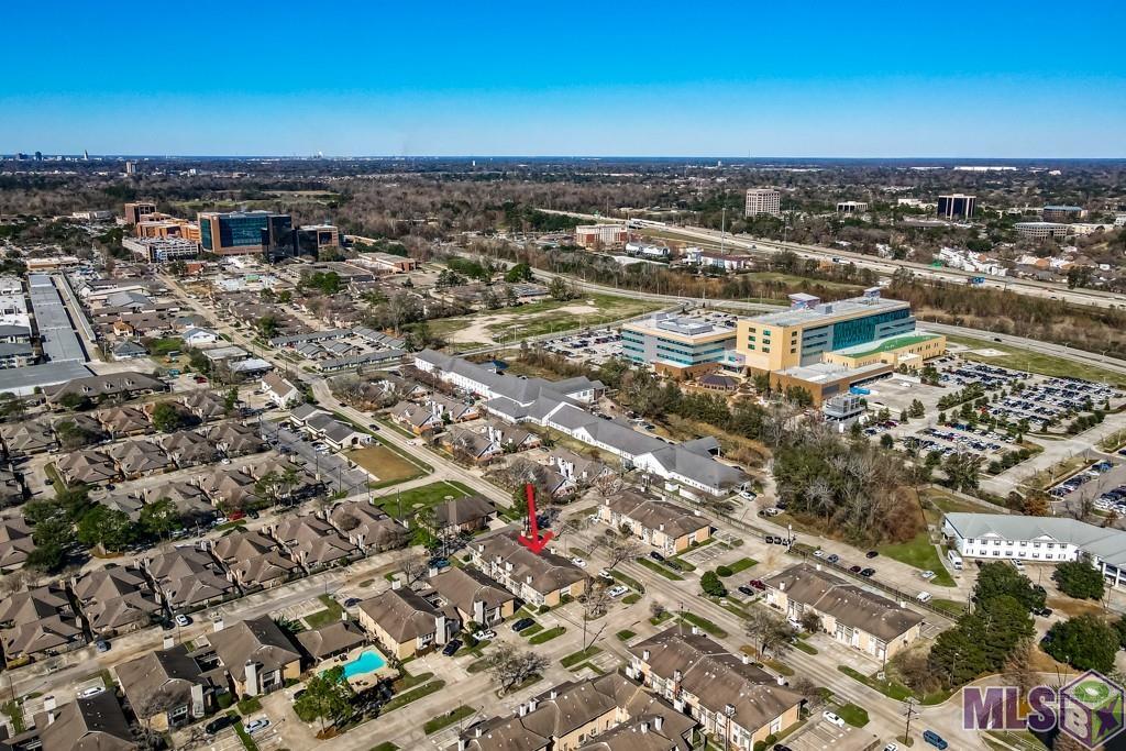 5110 Butter Creek Lane, Unit 5 Baton Rouge, LA 70809 - Photo 19 of 20 Minutes to Baton Rouge's finest restaurants