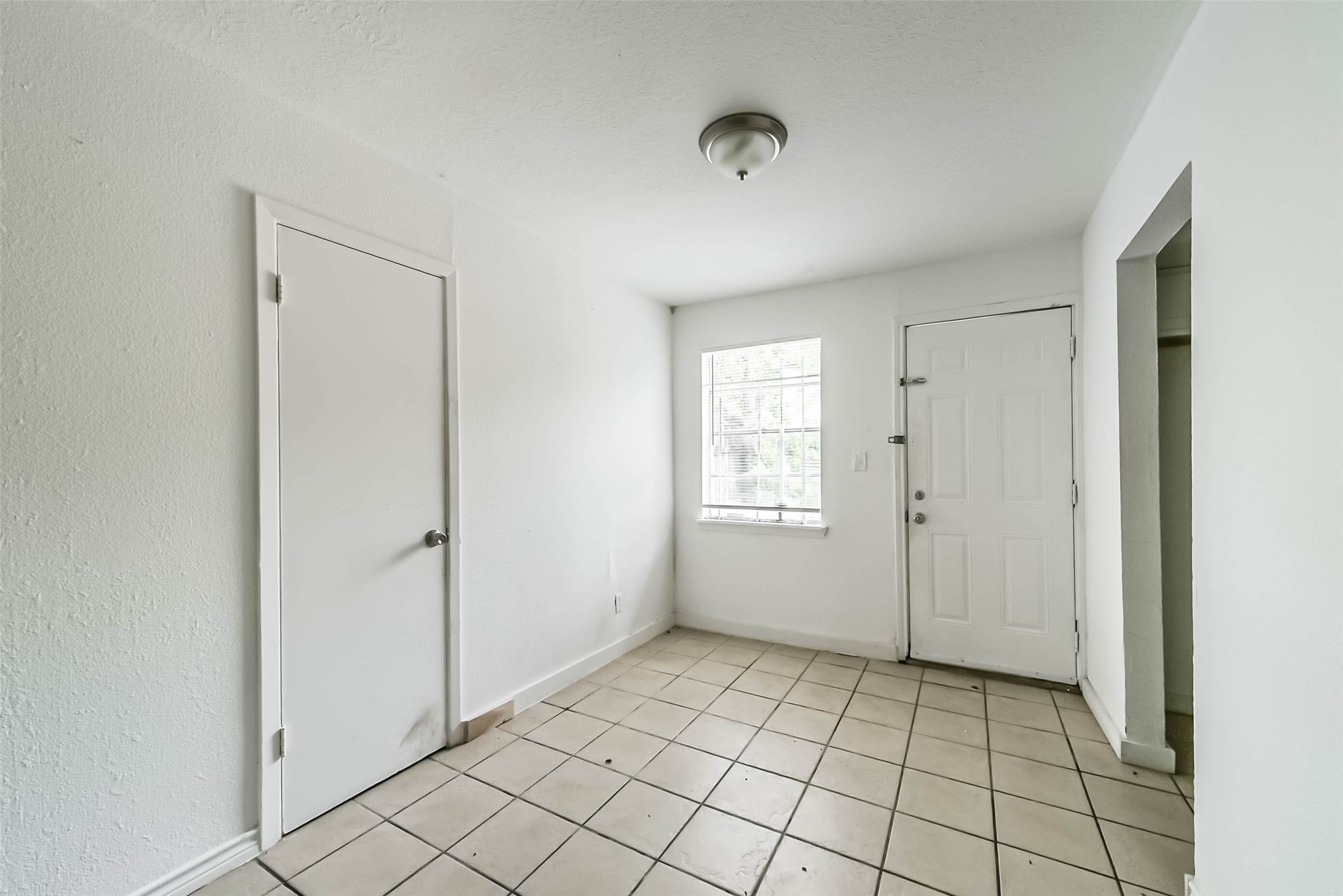 9710 Galaxy Street Houston, TX 77078 - Photo 12 of 30