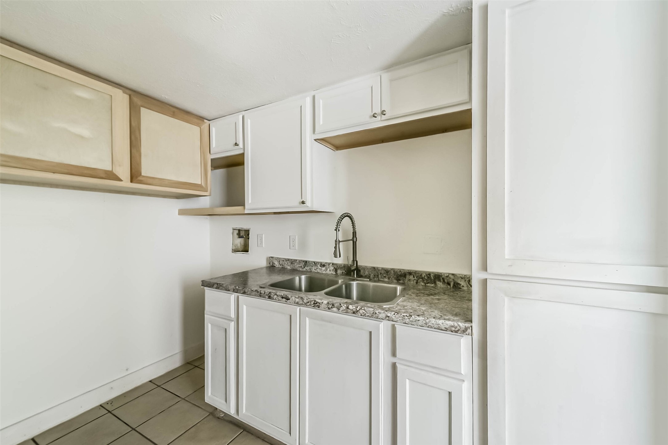 9710 Galaxy Street Houston, TX 77078 - Photo 16 of 30