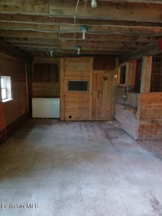 201 Loop Road Savoy, MA 01256 - Photo 7 of 20 Barn