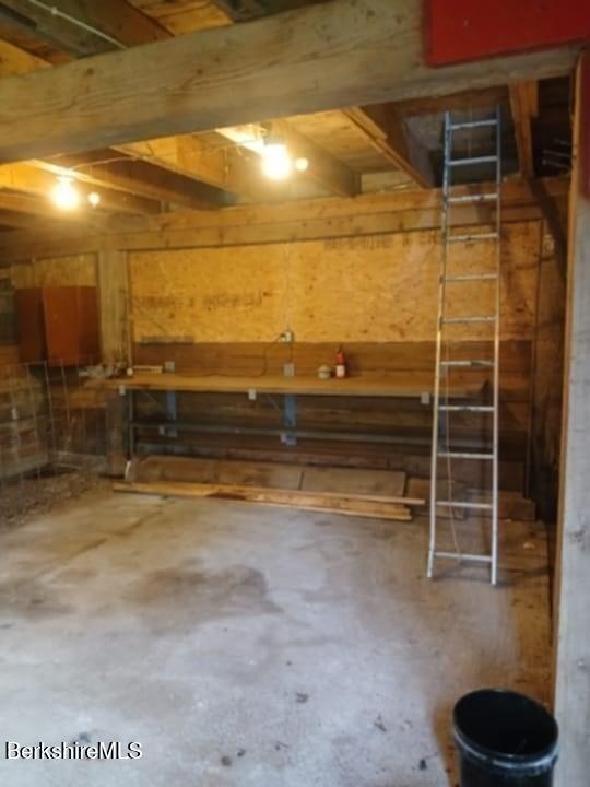 201 Loop Road Savoy, MA 01256 - Photo 9 of 20 Barn 4