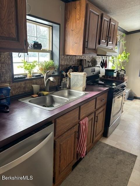 201 Loop Road Savoy, MA 01256 - Photo 10 of 20 kitchen