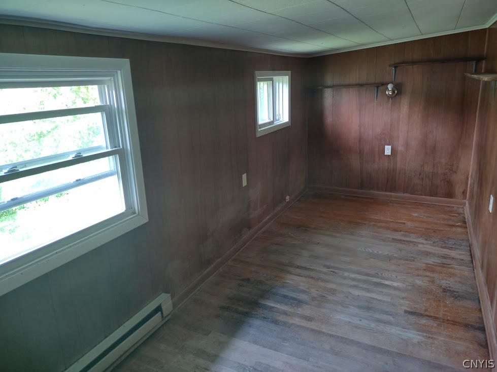 342 Belle Isle Road Geddes, NY 13209 - Photo 17 of 27 3rd 2nd floor bedroom