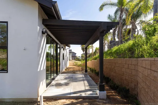 $995,000 | 702 Passion Ct Vista, Vista, CA 92083