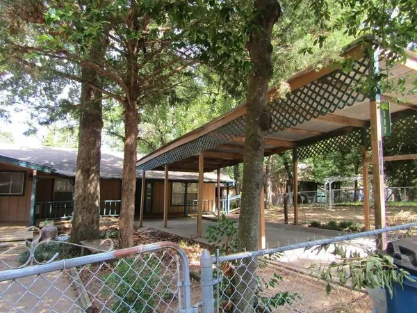 $1,650 | 1117 Woodland Trail, Tool, TX 75143