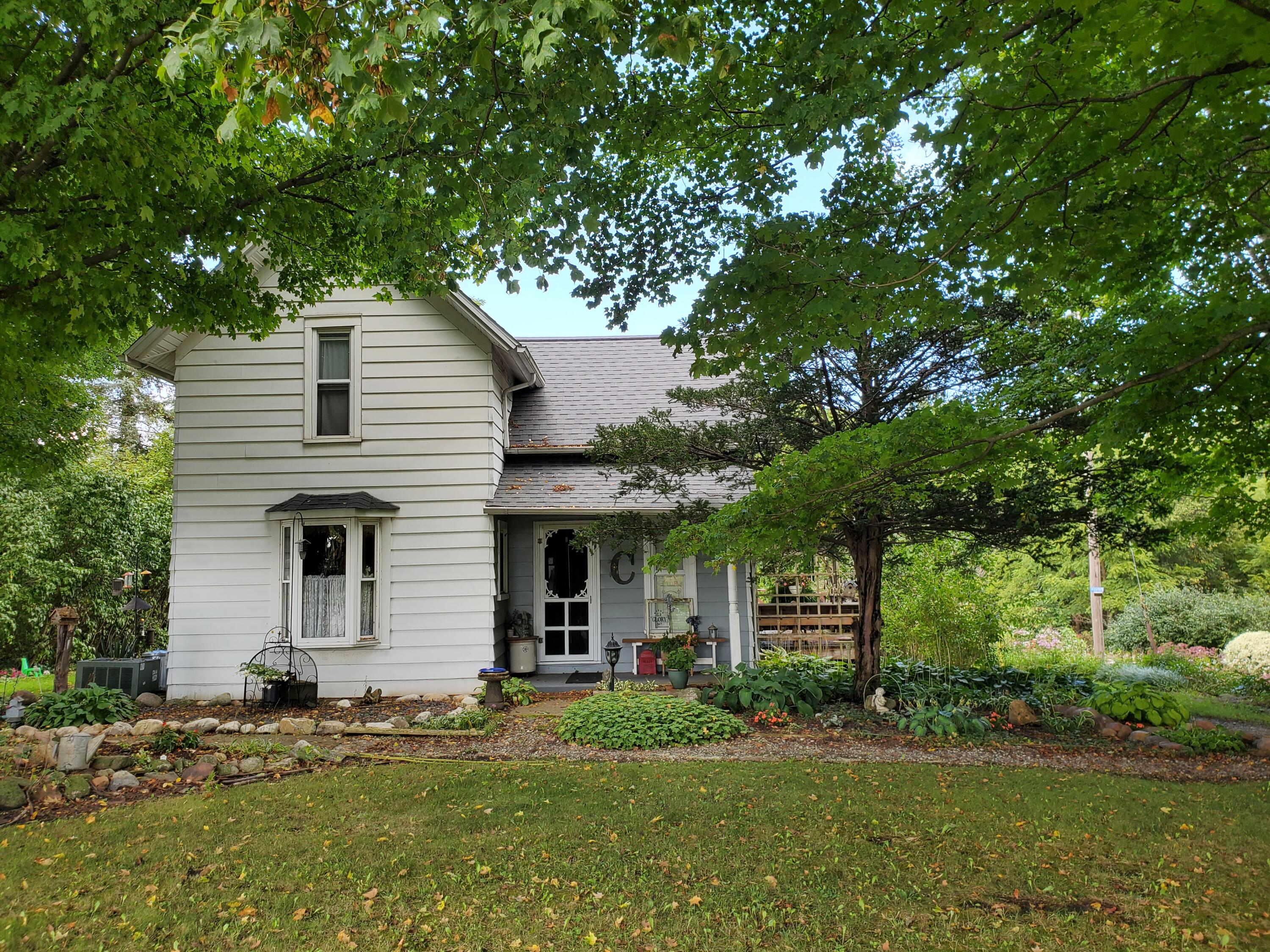 11099 Sears Road Concord, MI 49237 - Photo 1 of 91 20230912_154748