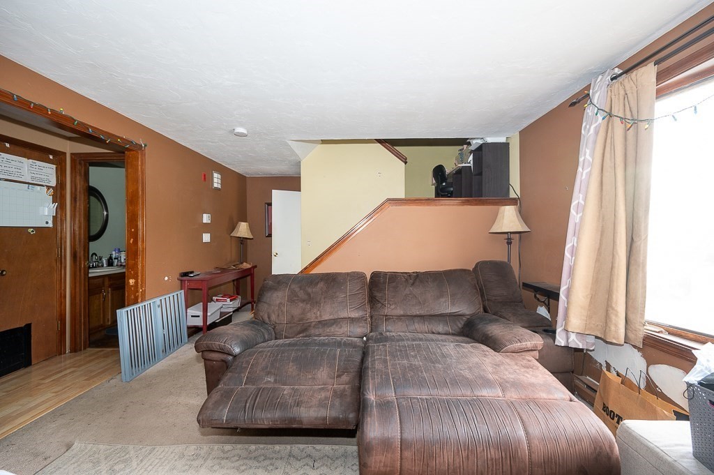 11 Plantation Road, Unit 11 Oxford, MA 01540 - Photo 5 of 29