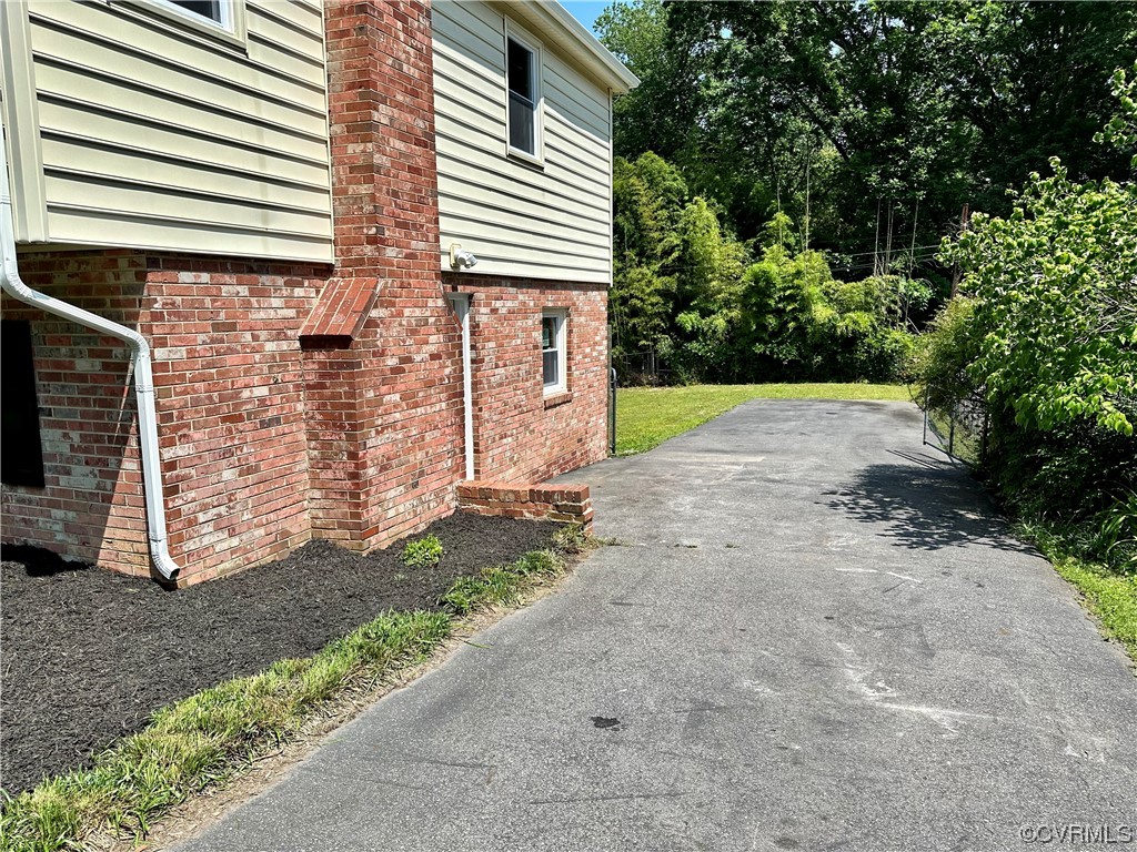1035 Southam Drive Richmond, VA 23235 - Photo 4 of 43 a view of backyard of a house