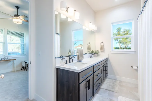 $739,900 | 910 Santa Cruz Drive, Redding, CA 96003