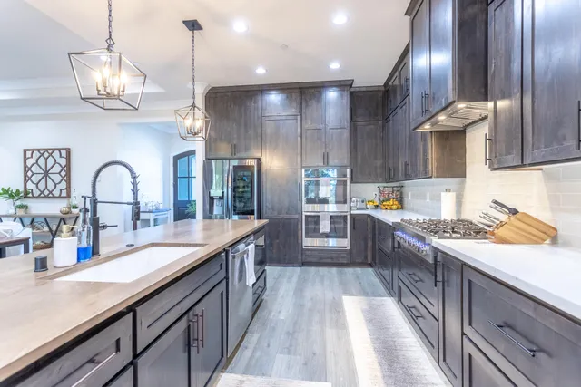 $739,900 | 910 Santa Cruz Drive, Redding, CA 96003