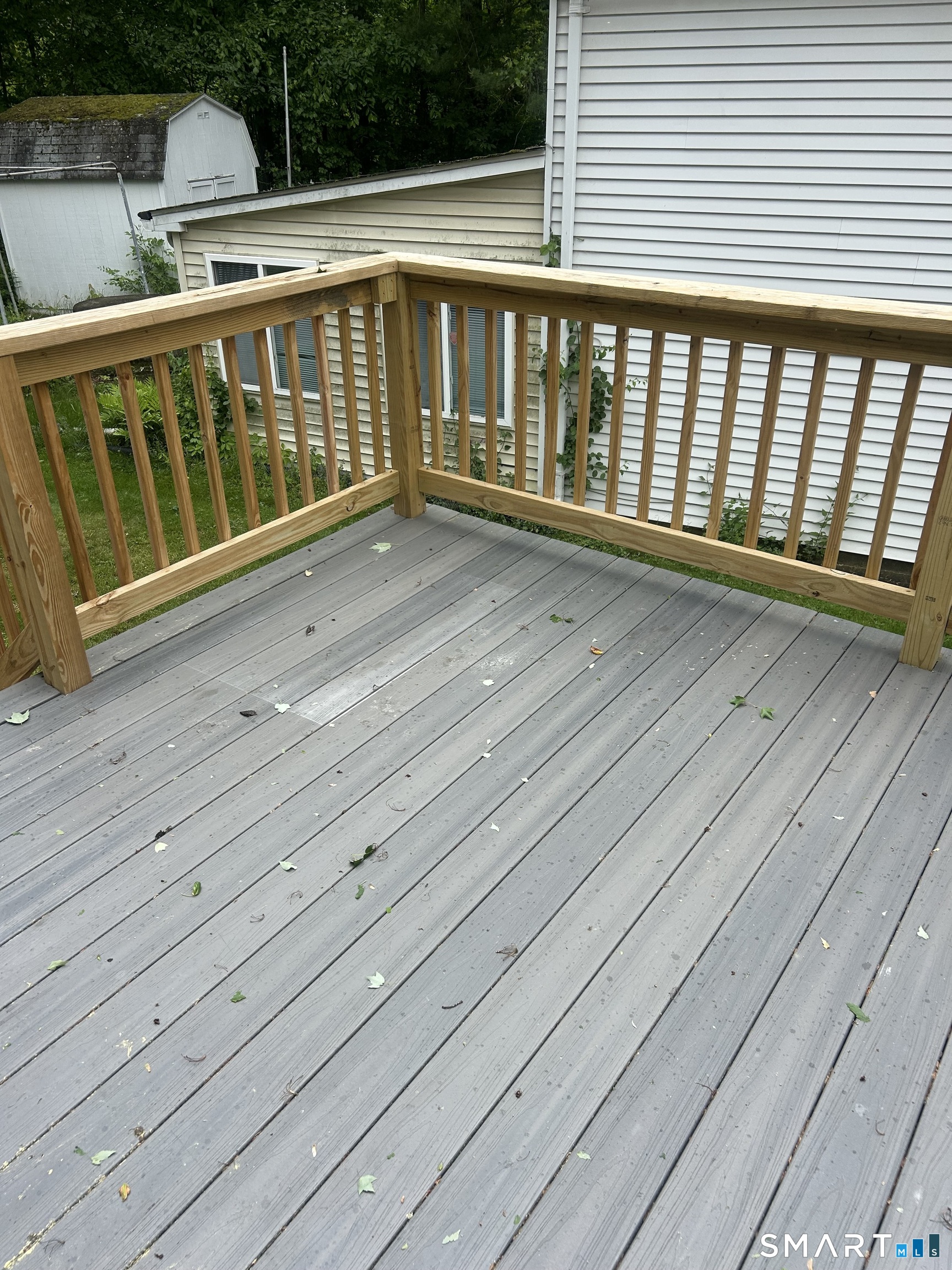 54 Berkshire Road West Hartford, CT 06107 - Photo 23 of 26 What a great place to fire up the grill and dine alfresco...