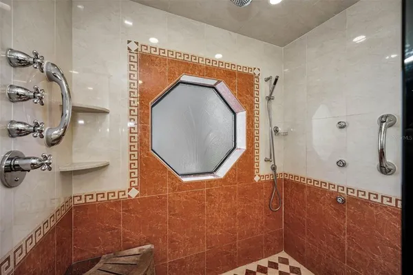 $1,100,000 | 1944 Levine Lane, Clearwater, FL 33760