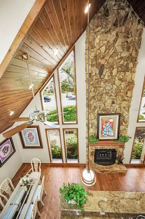 $1,100,000 | 1944 Levine Lane, Clearwater, FL 33760
